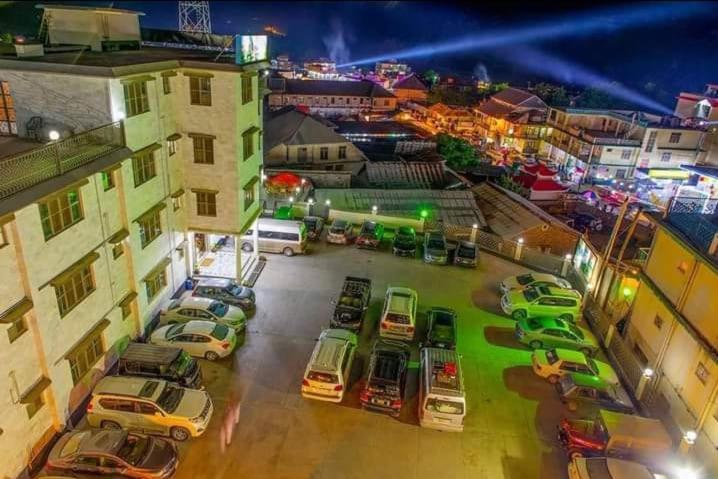 Royal Hotel Naran Exteriér fotografie